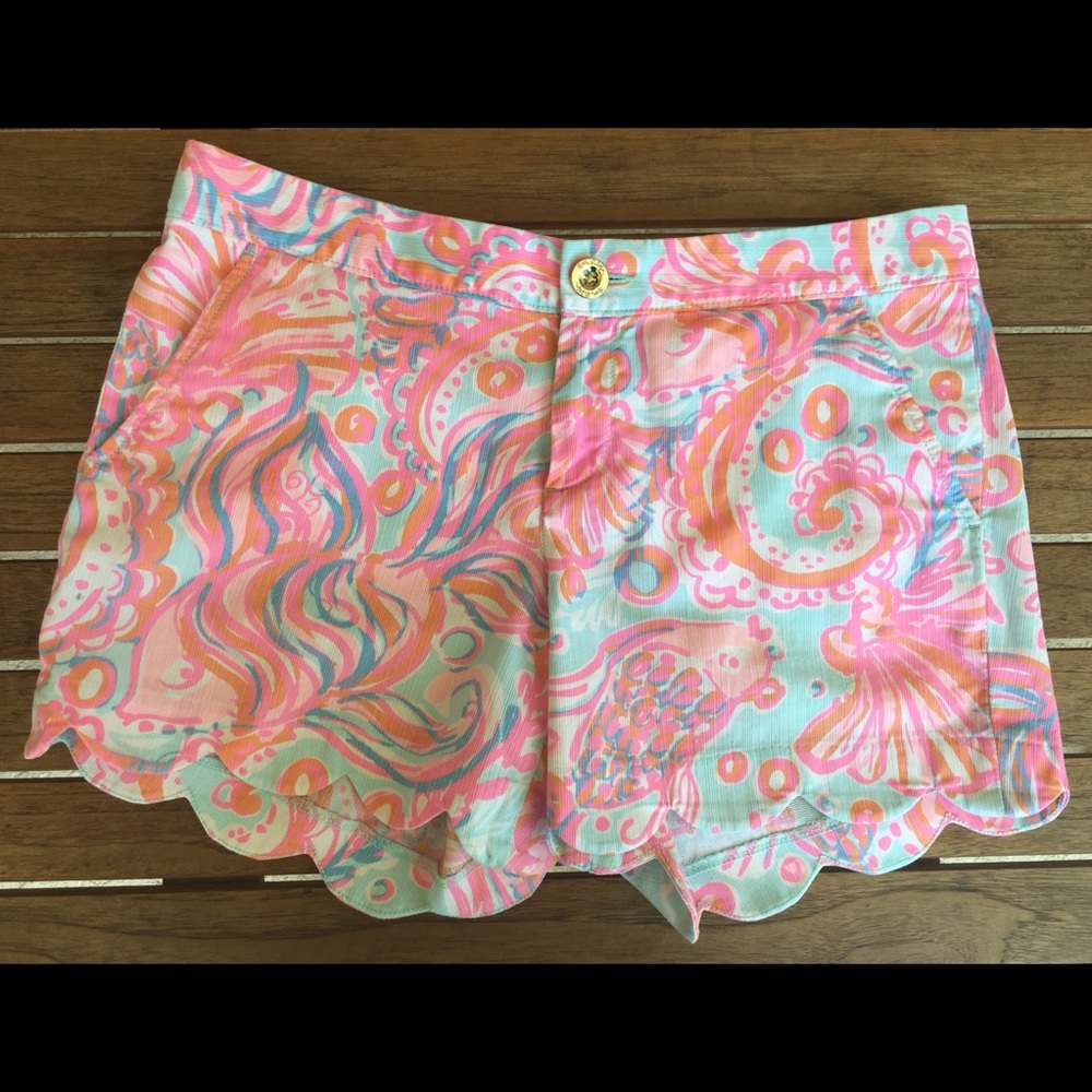 Lilly Pulitzer Buttercup short 5” inseam